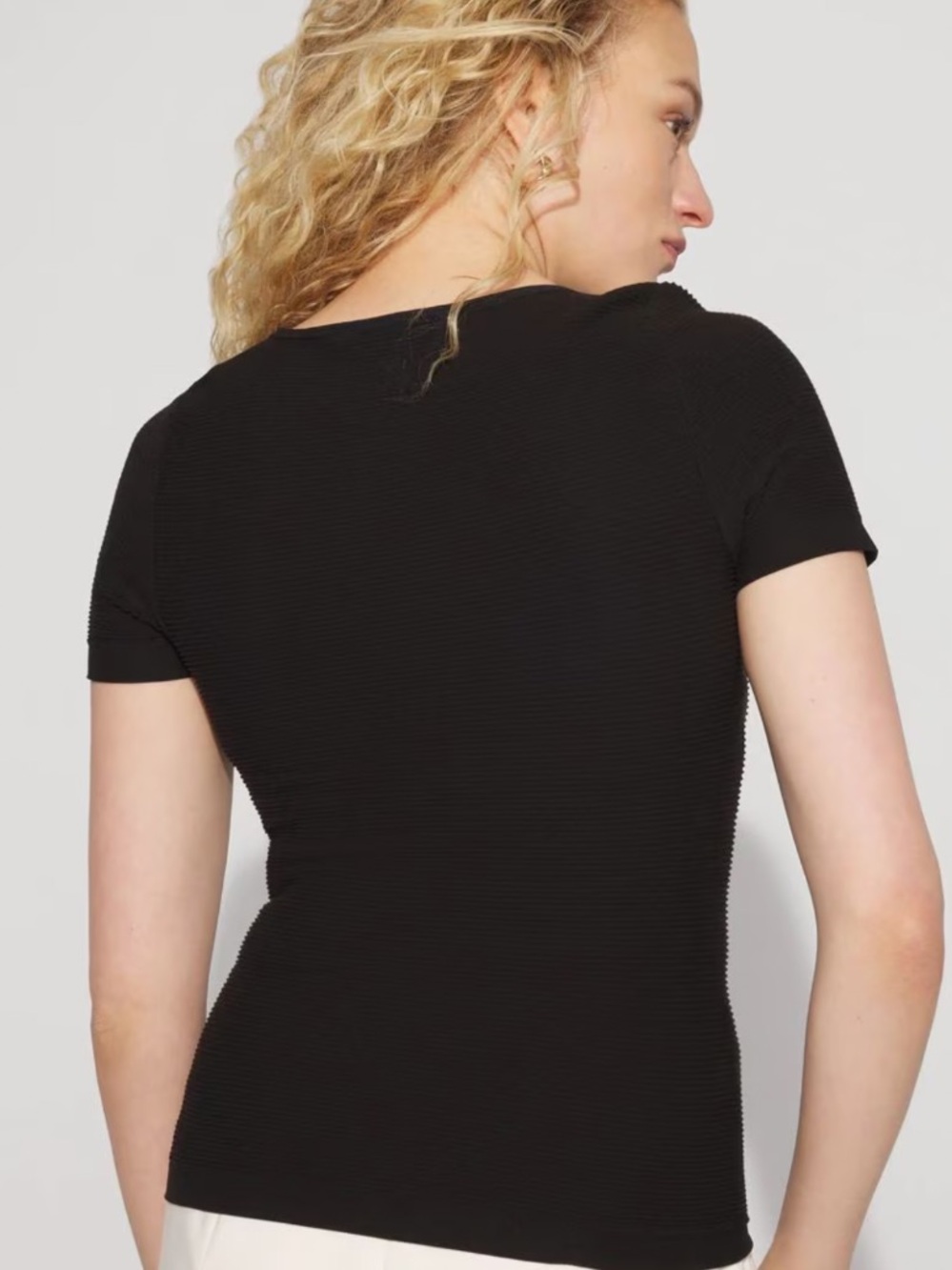 Seamless Ribbed Tee - Picture 4 of 7